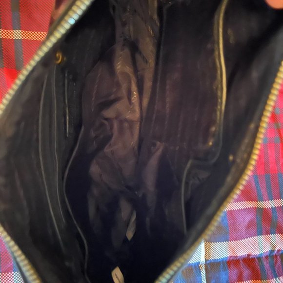 NWT! Simply Vera Wang Black, Patent Shoulder Bag - Picture 5 of 6